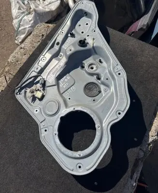 Seat Leon (1M) Rear window lifting mechanism without motor 