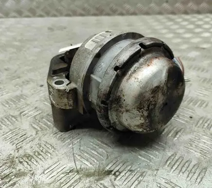 Audi RS6 C7 Engine mount bracket 4H0199255T