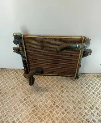Jeep Grand Cherokee (WJ) Coolant radiator