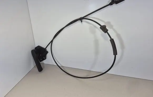 Volkswagen Transporter - Caravelle T5 Engine bonnet/hood lock release cable 7H1823530A