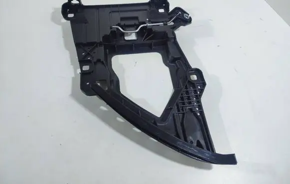 Porsche Cayenne (92A) Headlight/headlamp mounting bracket 95863152201