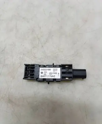Chrysler Voyager Airbag deployment crash/impact sensor 04671779AC 0426201680 070605A