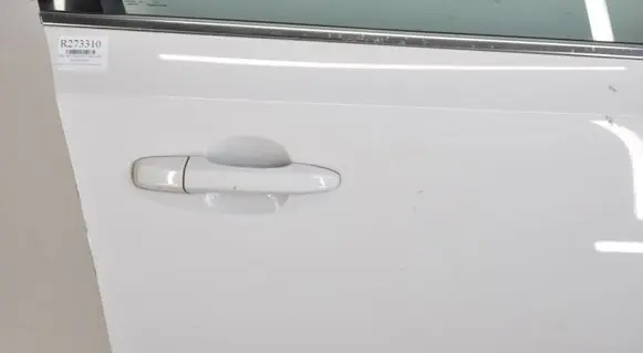 Volvo V40 Front door 