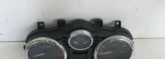 Peugeot 206+ Speedometer (instrument cluster) 9673798780