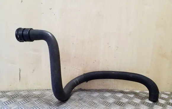 Volvo S80 Engine coolant pipe/hose