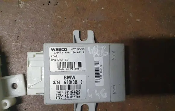 BMW 5 F10 F11 Air suspension control unit module (rear) 4461500610 6860386 004002000