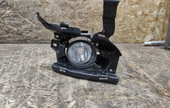 Mercedes-Benz C W204 Front fog light A2518200856