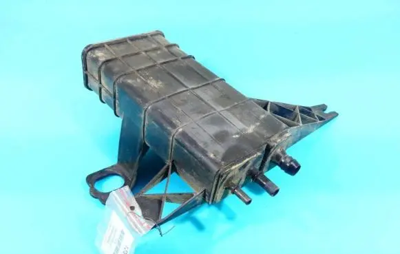 Active carbon filter fuel vapour canister