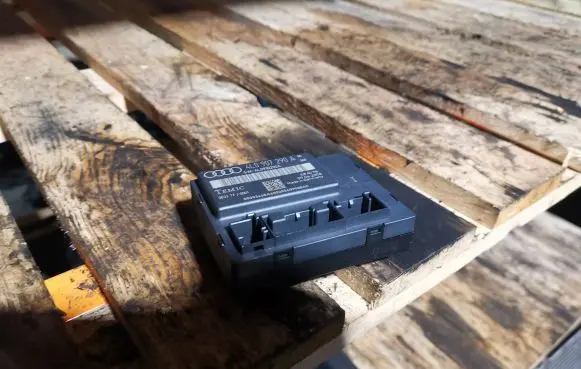 Audi Q7 4L Door control unit/module 4L0907290A