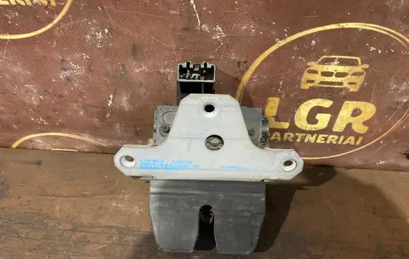 Ford Focus Tailgate/trunk/boot lock/catch/latch 8M51R442A66AC