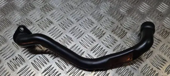 Volkswagen PASSAT B5 Breather hose/pipe 108737
