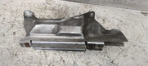BMW 5 E60 E61 Heat shield in engine bay 24640010 7138604