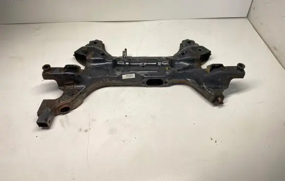 Hyundai ix20 Front axle beam 62400-1P500