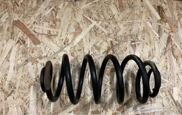 Opel Insignia A Rear coil spring 