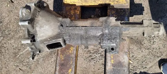 Volkswagen I LT Manual 4 speed gearbox 008301103B
