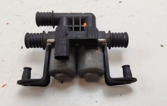 BMW X5 E70 Coolant heater control valve 6411691054405