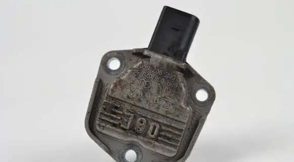 Audi A6 S6 C6 4F Oil level sensor 06E907660 6PR00807905