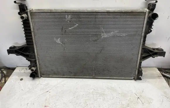 Volvo S60 Coolant radiator