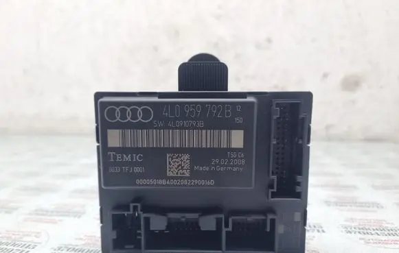 Audi Q7 4L Door control unit/module 4L0959792B