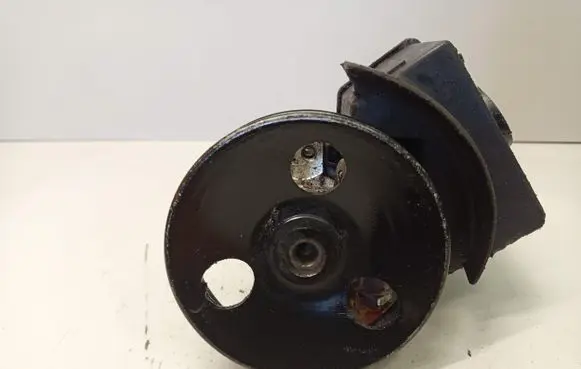 Volvo V50 Power steering pump