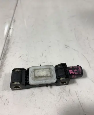 Chrysler Voyager Airbag deployment crash/impact sensor 04727261AD