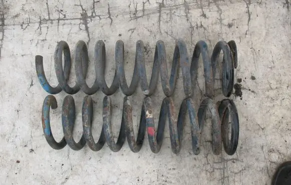 Mercedes-Benz S W126 Rear coil spring A1263211604