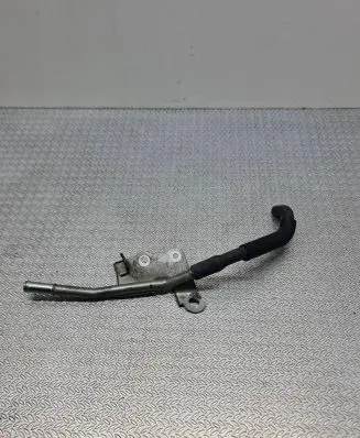 Toyota Prius (XW50) Engine coolant pipe/hose
