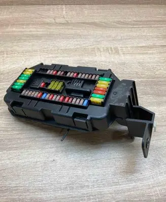 BMW X5 F15 Fuse module 6819653 9265835