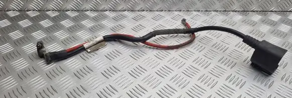 Volkswagen Golf V Positive cable (battery) 