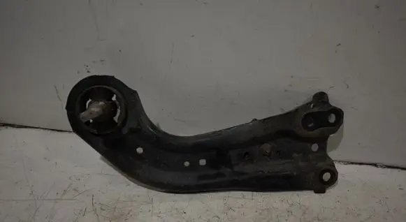 Toyota RAV 4 (XA50) Rear control arm