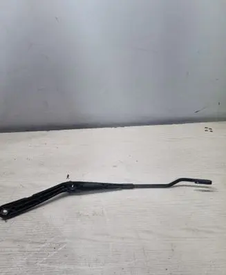 Mercedes-Benz C W204 Front wiper blade arm A2038200544