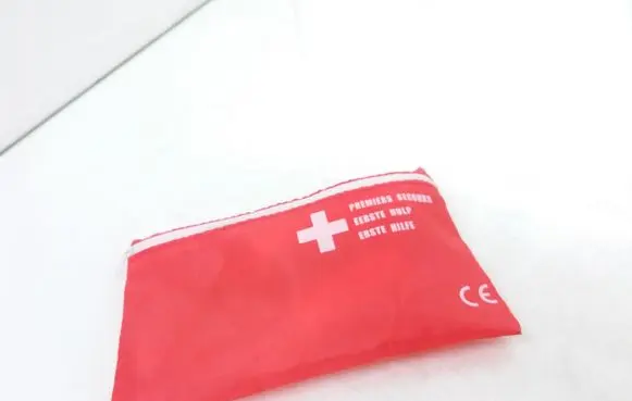 Lexus RX 450H First aid kit 