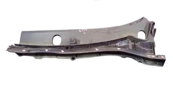 Mazda 3 II Wiper trim 