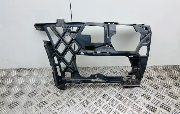 Volkswagen Golf VII Front bumper mounting bracket 5G0807724D