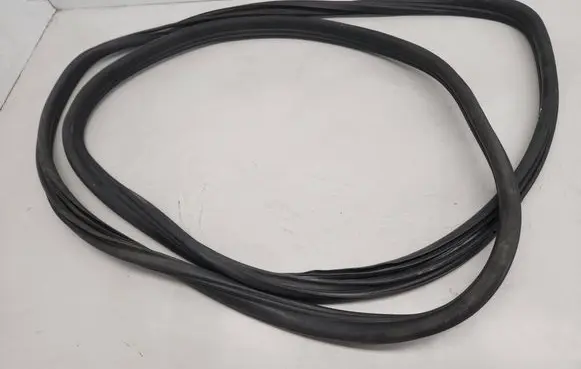 Seat Alhambra (Mk1) Rear door rubber seal (on body) 00504