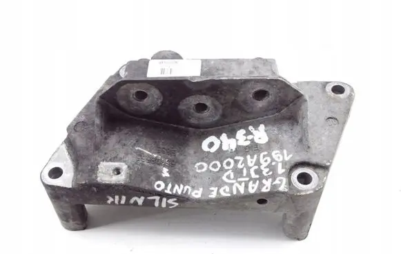 Fiat Grande Punto Engine mounting bracket 55198565