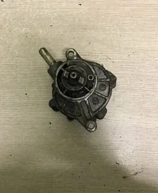 Mercedes-Benz C W203 Vacuum pump A6462300165
