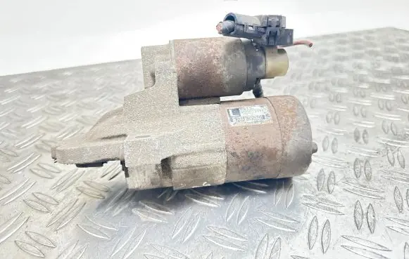 Mazda 6 Starter motor M000T90981 L813