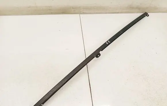 Toyota RAV 4 (XA30) Rear door glass trim molding 