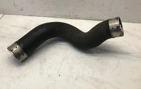 BMW 5 F10 F11 Intercooler hose/pipe 11279412