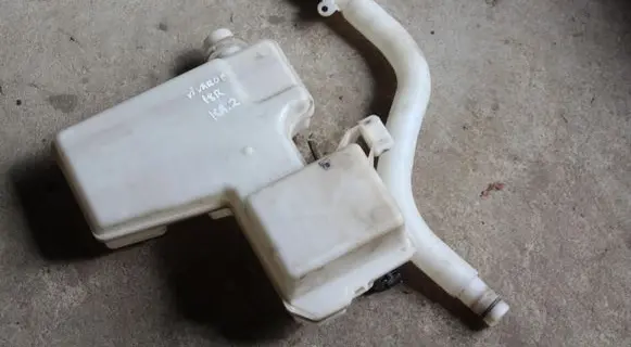 Opel Vivaro Windshield washer fluid reservoir/tank 289105241R