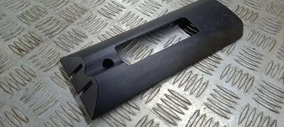 BMW X5 E70 Rear seat rail trim cover 7171832
