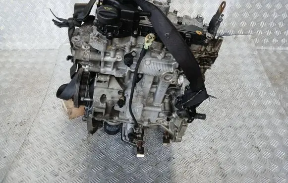 Peugeot 2008 I Engine block 