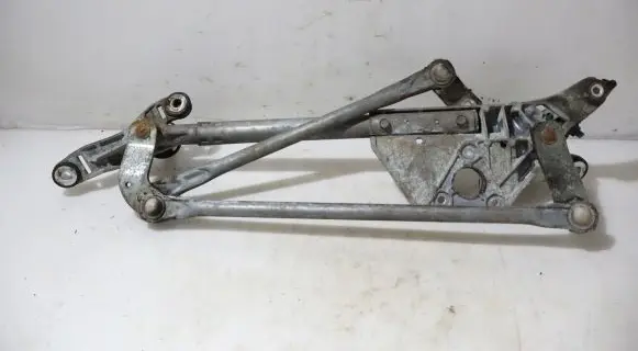 Honda FR-V Front wiper linkage 