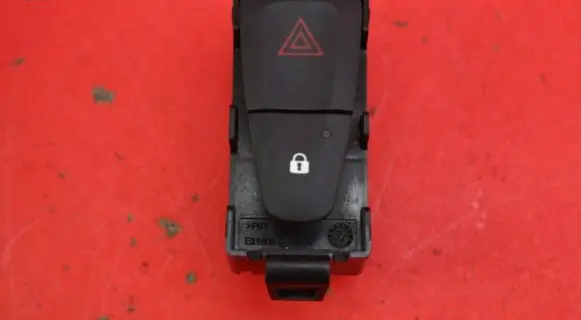 Dacia Dokker Hazard light switch E3160101