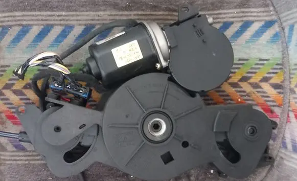 Citroen C8 Sliding door motor assembly 16835853