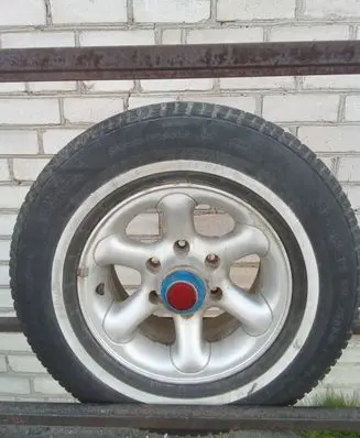 Nissan Terrano R15 spare wheel 