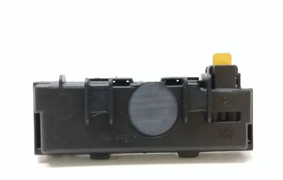 Mercedes-Benz C AMG W204 Outside/exterior temperature sensor A2048210851 0A0CD5688406 2940708500