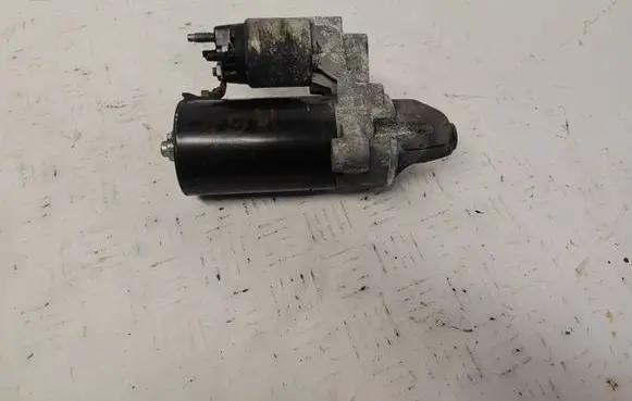 Toyota Auris E180 Starter motor 281000X040