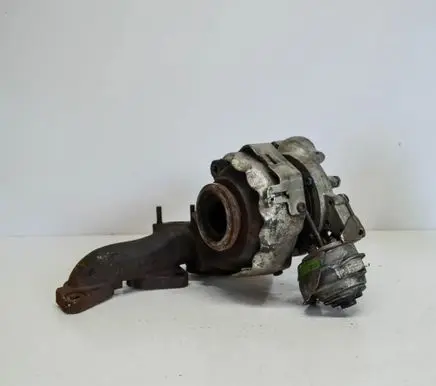 Volkswagen PASSAT B7 Turbo 03L253010F